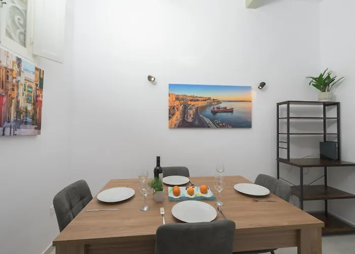Appartamento Stylish 1 Bedooom Penthouse With Terrace In The Centre With Views La Valletta